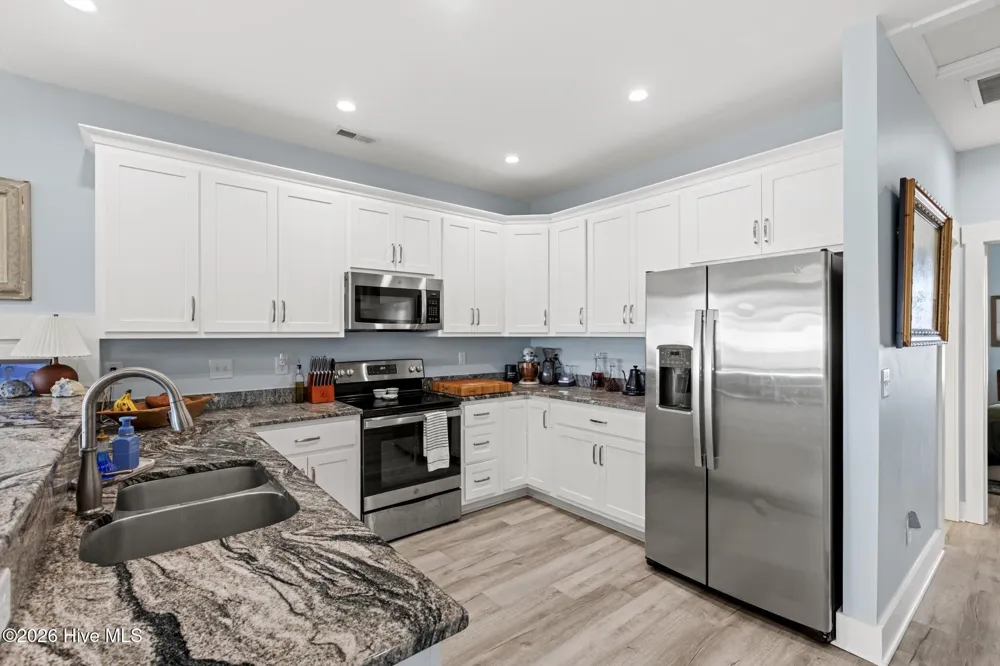 813 New River Drive #B Surf City, NC 28445