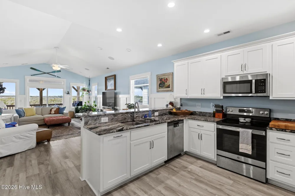 813 New River Drive #B Surf City, NC 28445