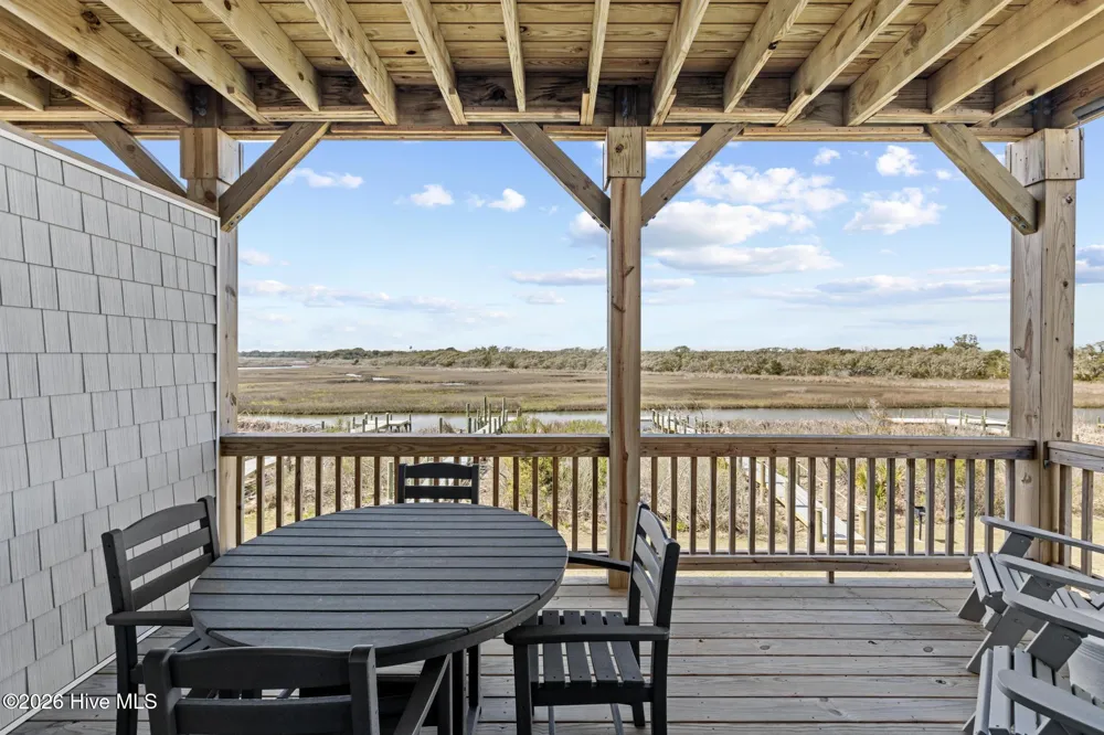 813 New River Drive #B Surf City, NC 28445