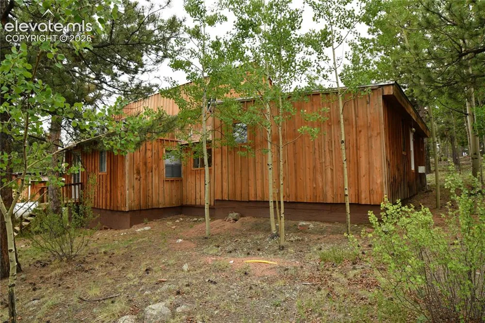 3800 Doe Valley Road Guffey, CO 80820