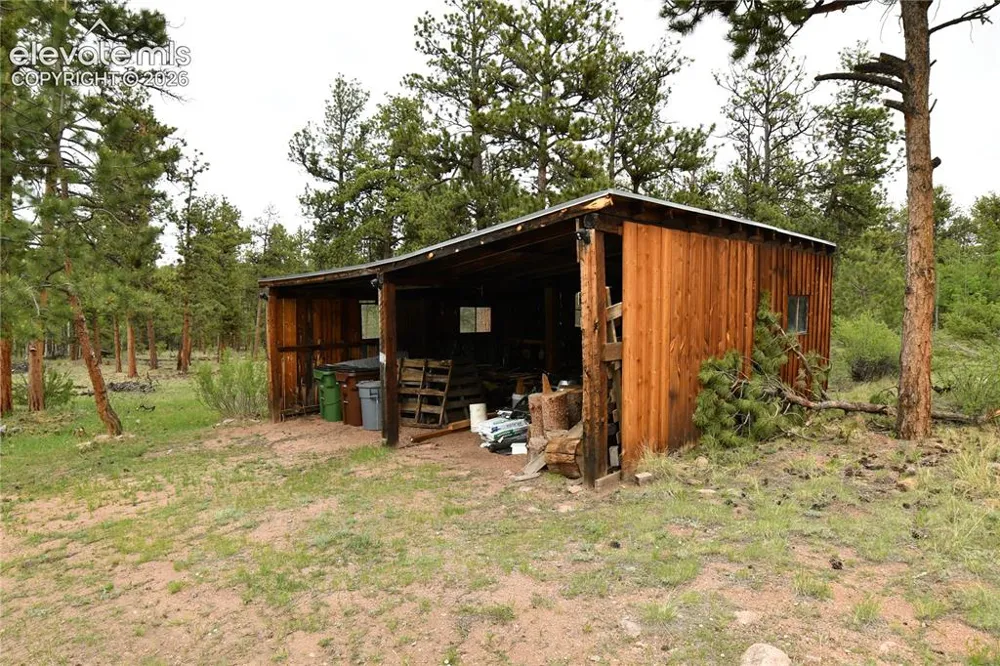 3800 Doe Valley Road Guffey, CO 80820