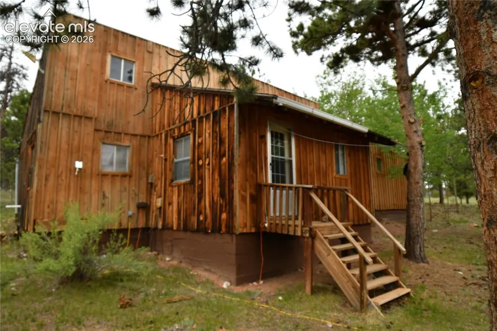 3800 Doe Valley Road Guffey, CO 80820