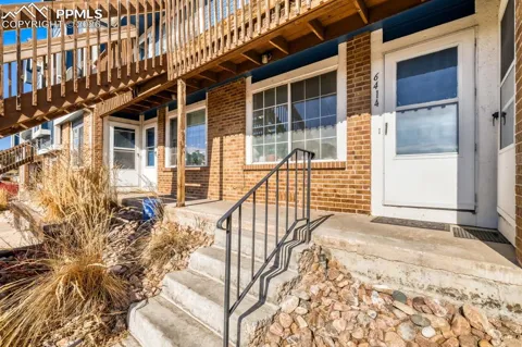 6414 Village Lane