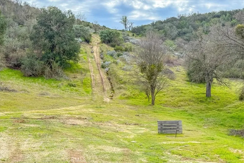 3151 Parkhill Santa Margarita, CA 93453