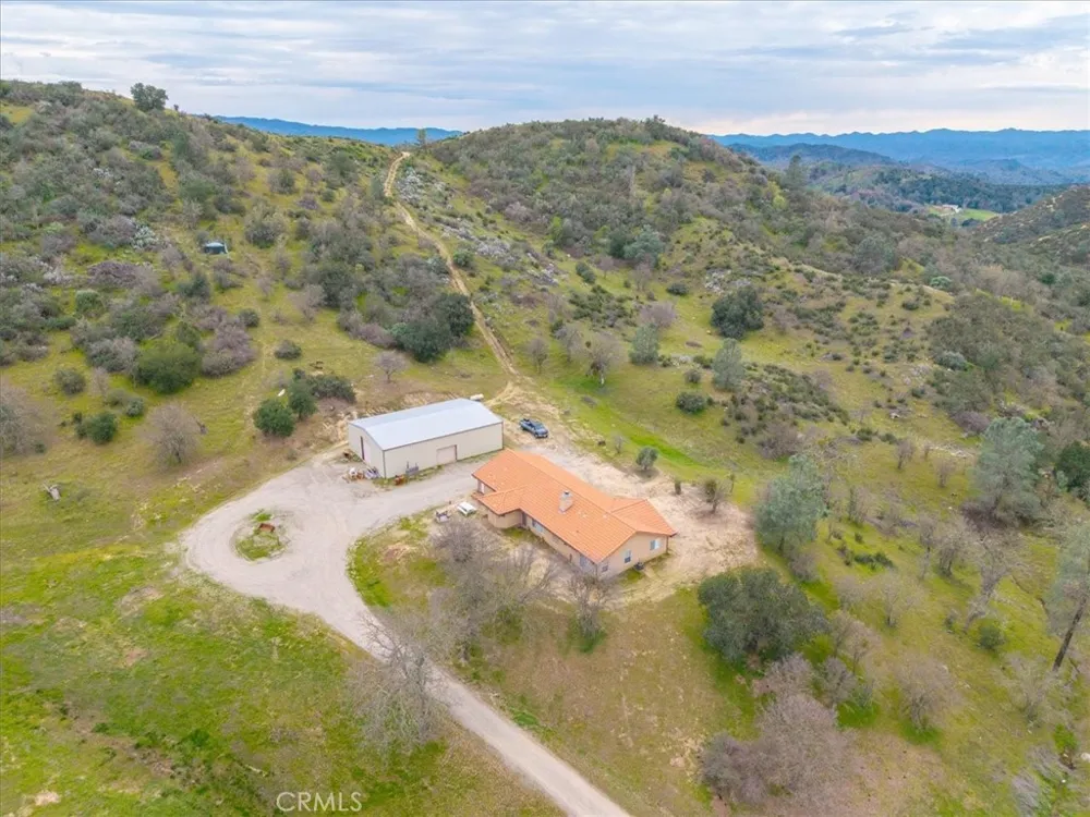 3151 Parkhill Santa Margarita, CA 93453
