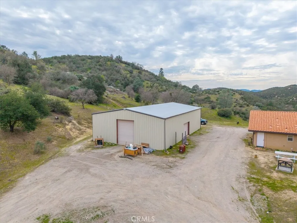 3151 Parkhill Santa Margarita, CA 93453