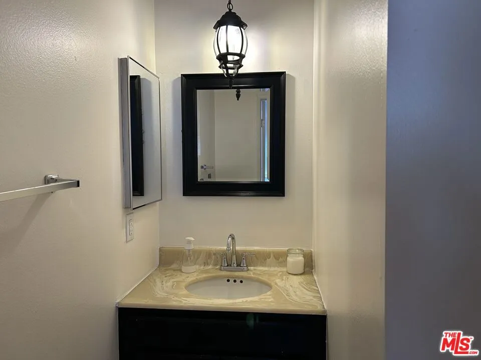 1450 W 146th Street #14 Gardena, CA 90247