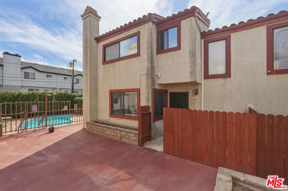 1450 W 146th Street #14 Gardena, CA 90247