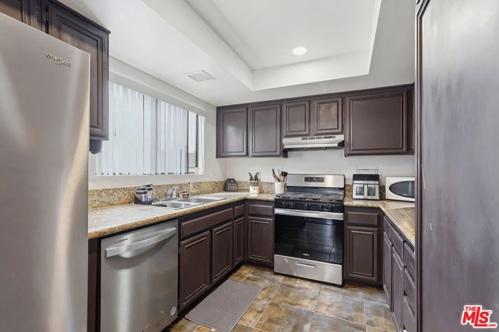 1450 W 146th Street #14 Gardena, CA 90247