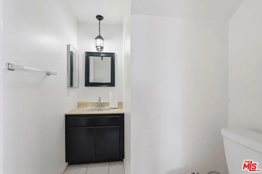 1450 W 146th Street #14 Gardena, CA 90247