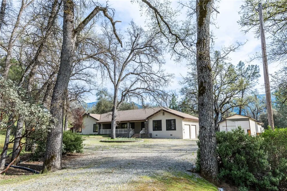 45344 S Oakview Oakhurst, CA 93644