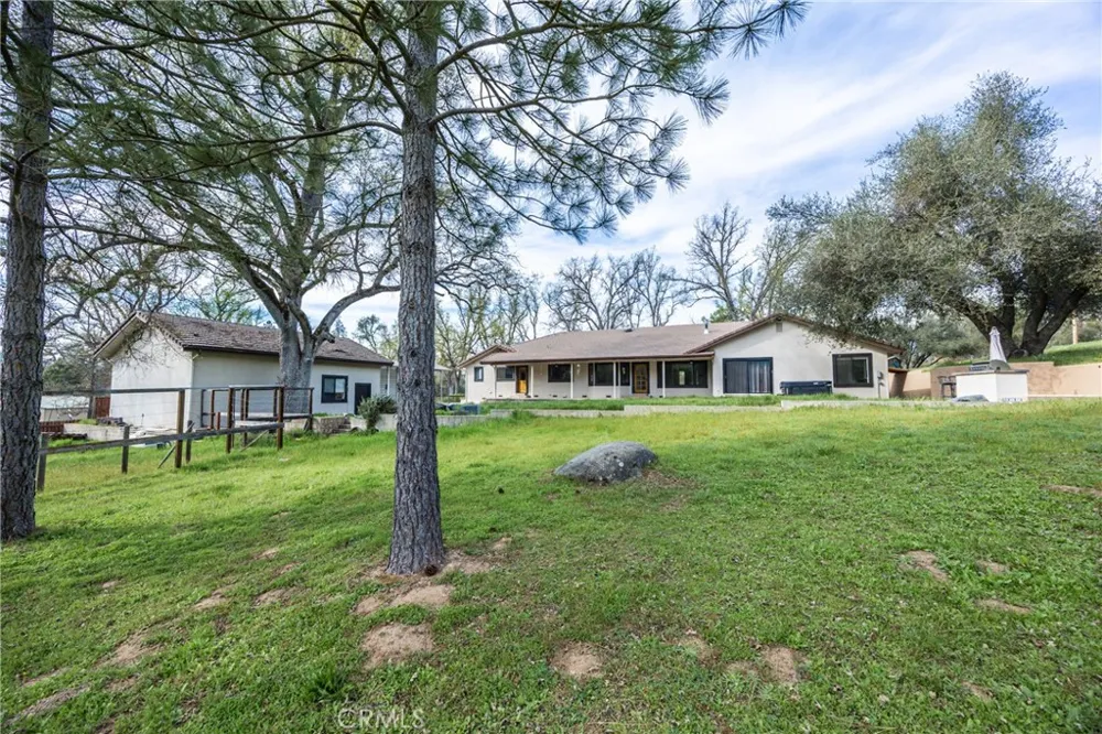 45344 S Oakview Oakhurst, CA 93644