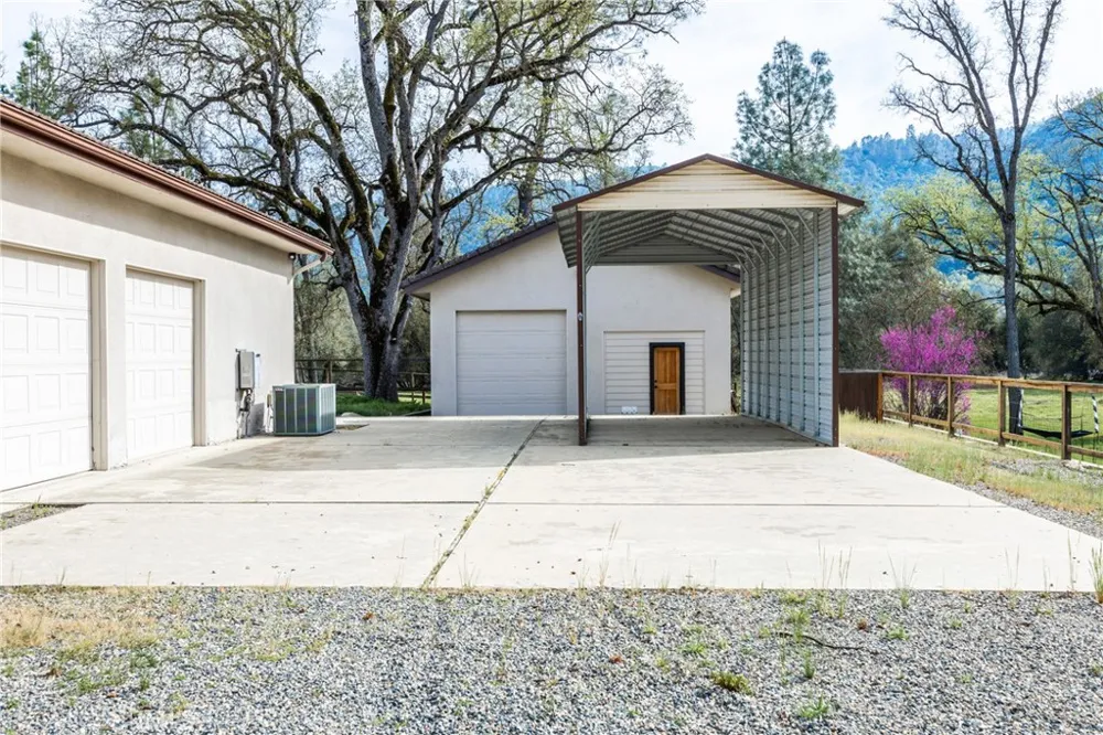 45344 S Oakview Oakhurst, CA 93644