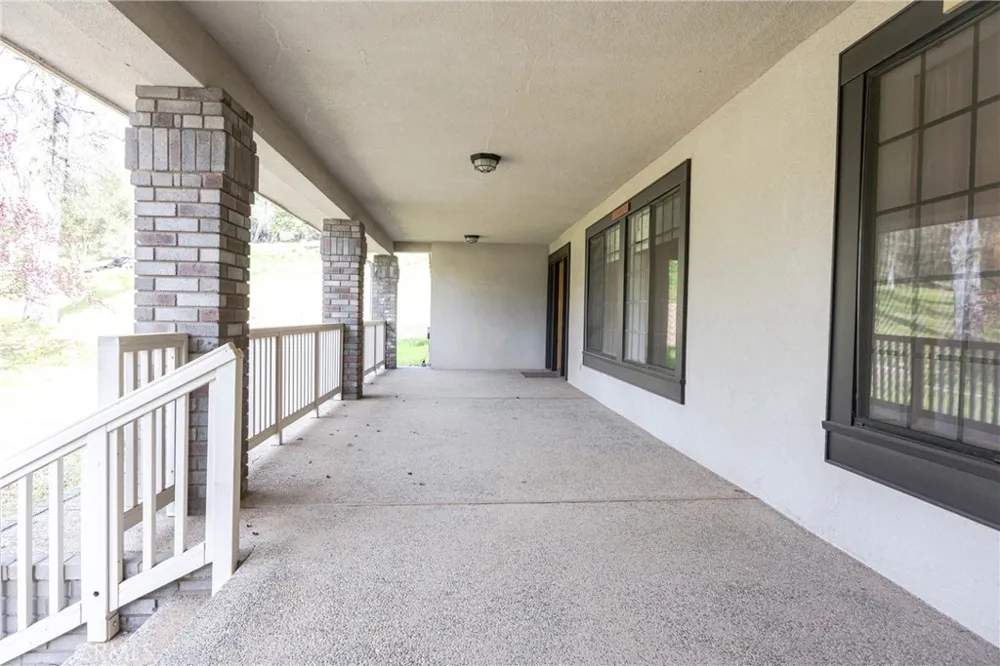 45344 S Oakview Oakhurst, CA 93644
