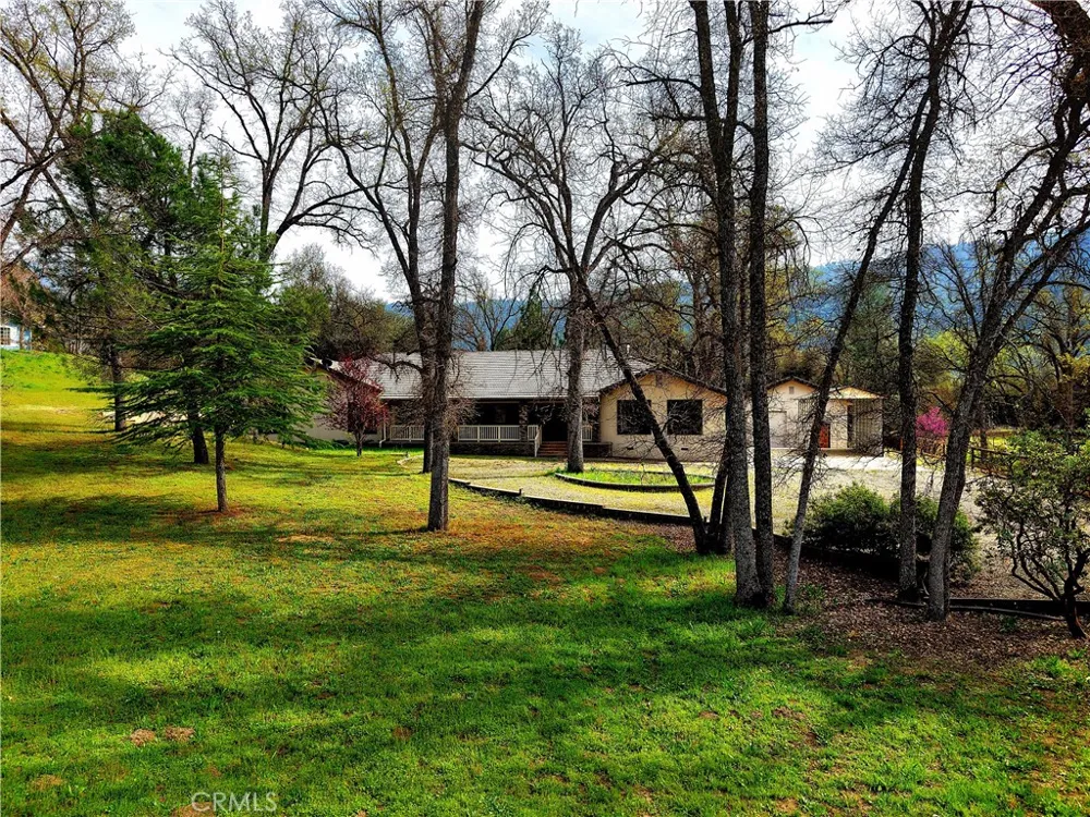 45344 S Oakview Oakhurst, CA 93644