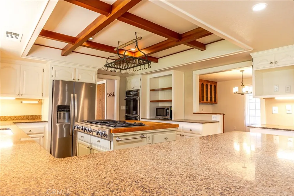45344 S Oakview Oakhurst, CA 93644