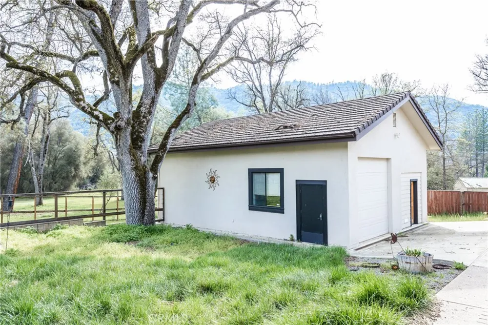 45344 S Oakview Oakhurst, CA 93644