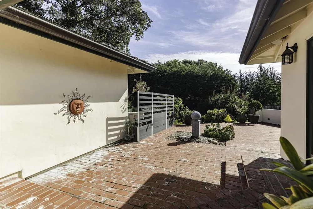 3540 Oak Place Carmel By The Sea, CA 93923