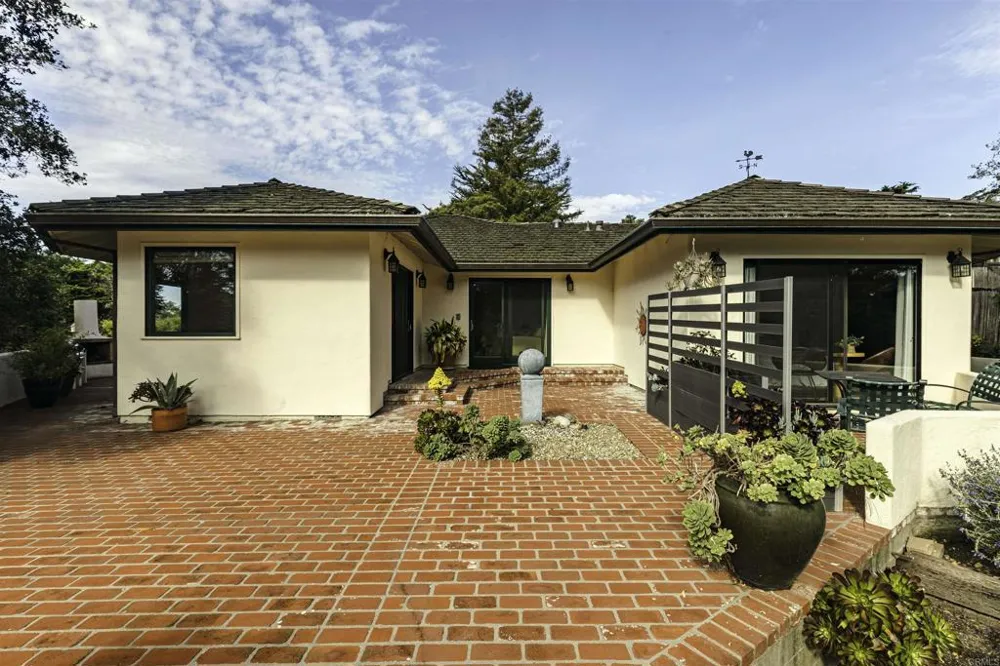 3540 Oak Place Carmel By The Sea, CA 93923