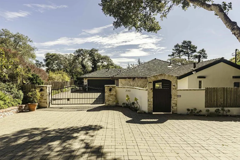 3540 Oak Place Carmel By The Sea, CA 93923