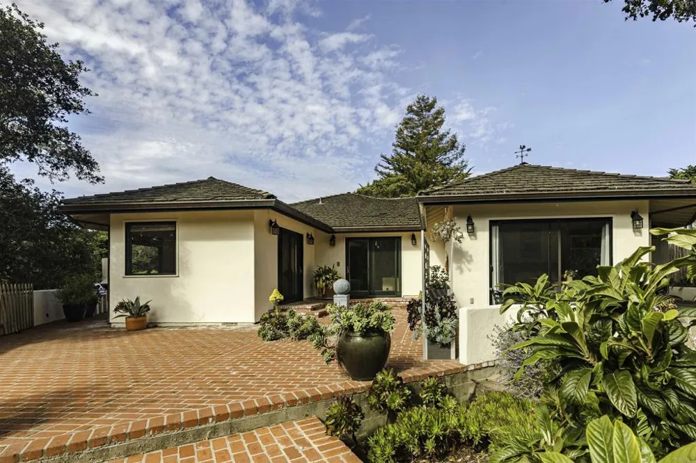 3540 Oak Place Carmel By The Sea, CA 93923