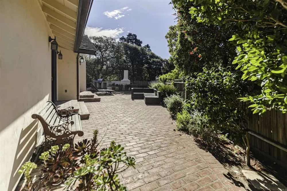 3540 Oak Place Carmel By The Sea, CA 93923