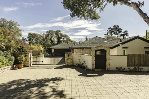 3540 Oak Place