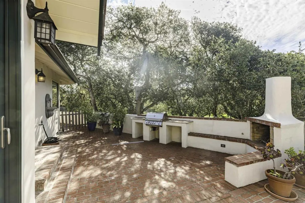 3540 Oak Place Carmel By The Sea, CA 93923
