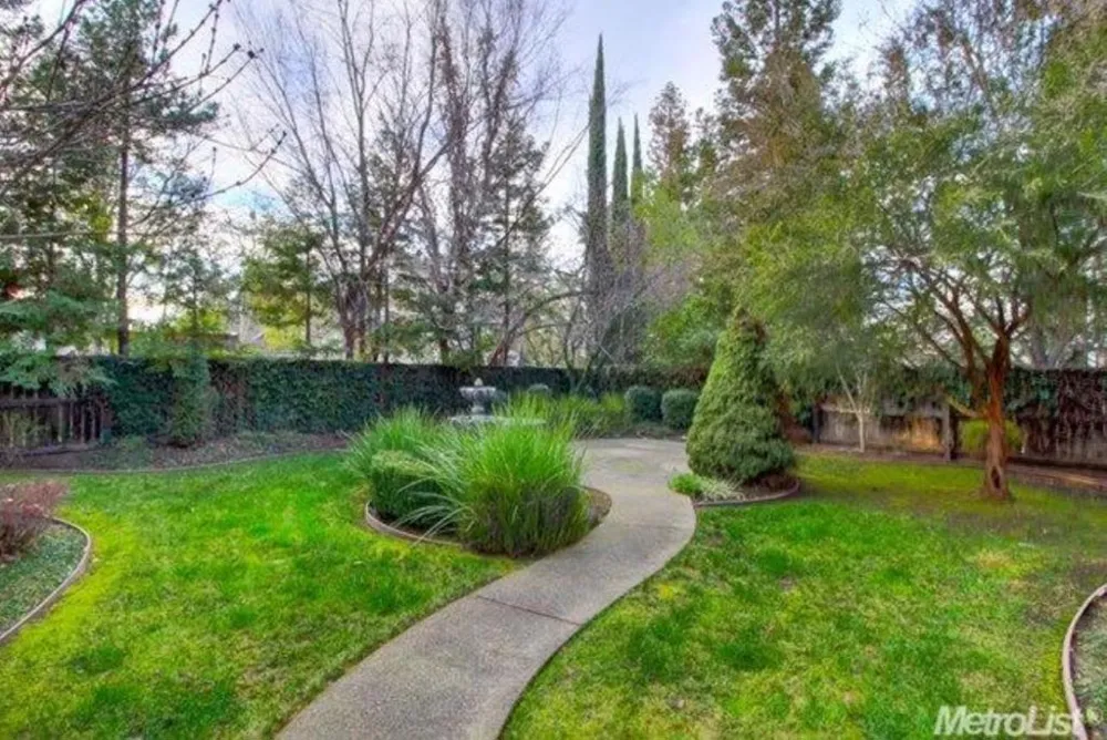 3520 Emerson Drive Roseville, CA 95661
