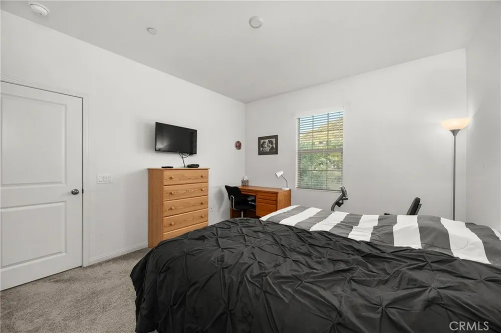 22886 Concord Saugus, CA 91350