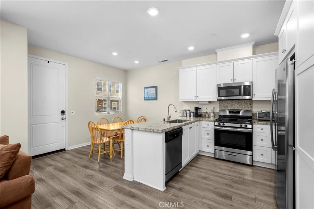 22886 Concord Saugus, CA 91350