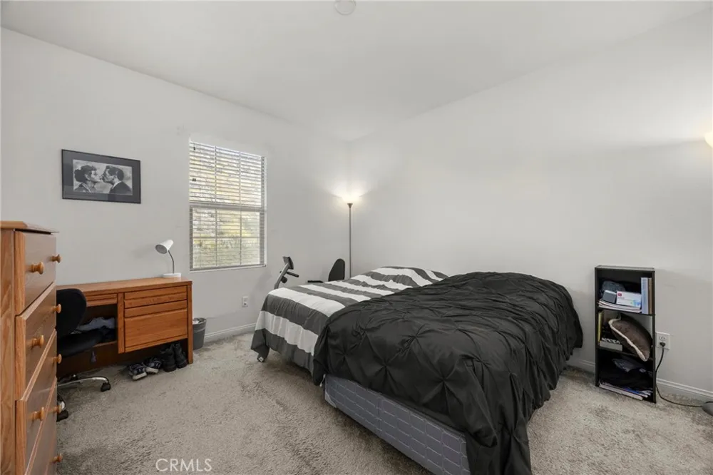 22886 Concord Saugus, CA 91350