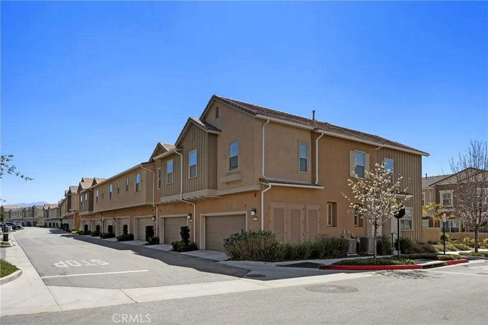 22886 Concord Saugus, CA 91350