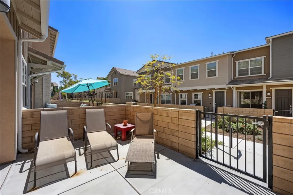 22886 Concord Saugus, CA 91350