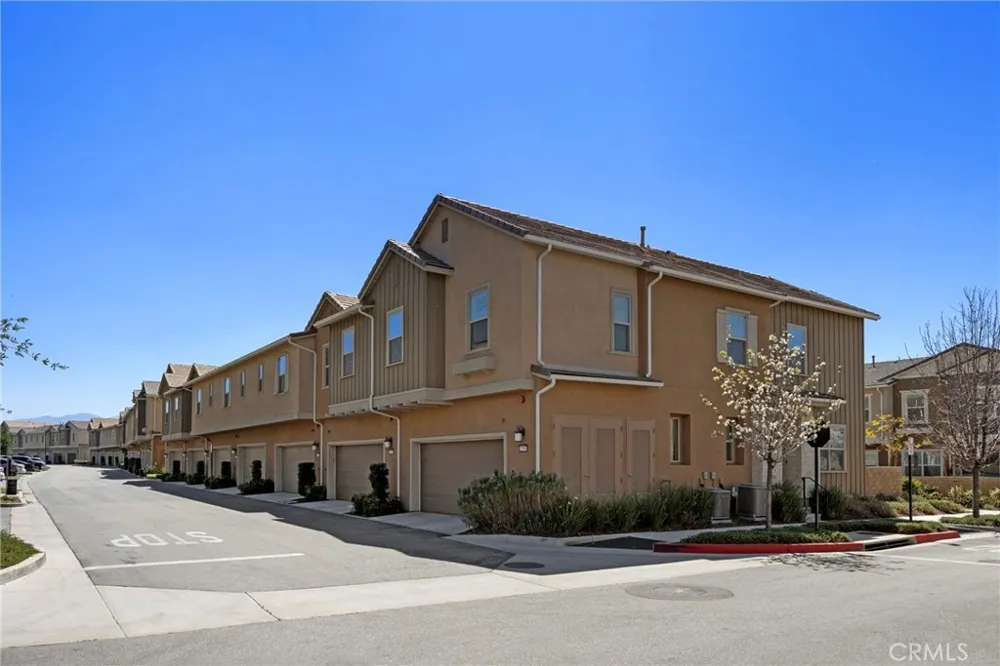 22886 Concord Saugus, CA 91350