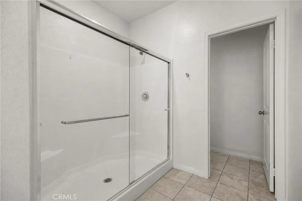 22886 Concord Saugus, CA 91350