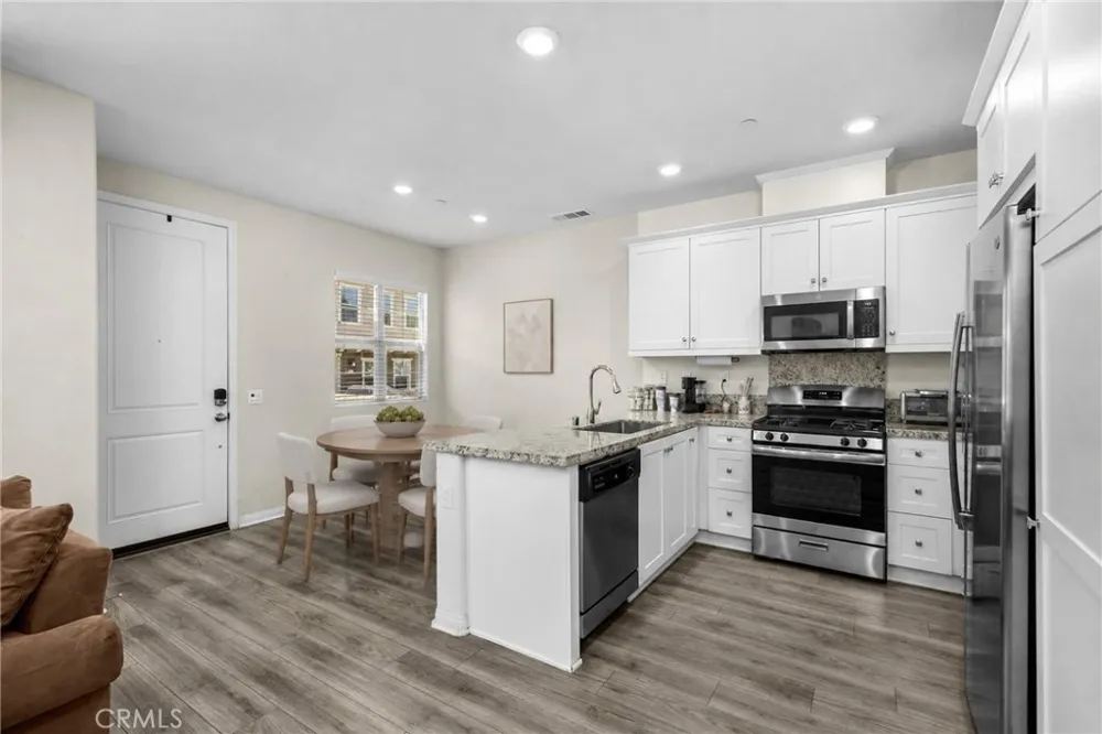 22886 Concord Saugus, CA 91350