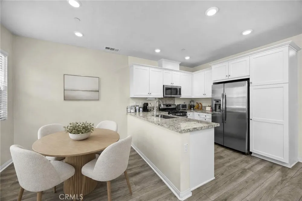 22886 Concord Saugus, CA 91350