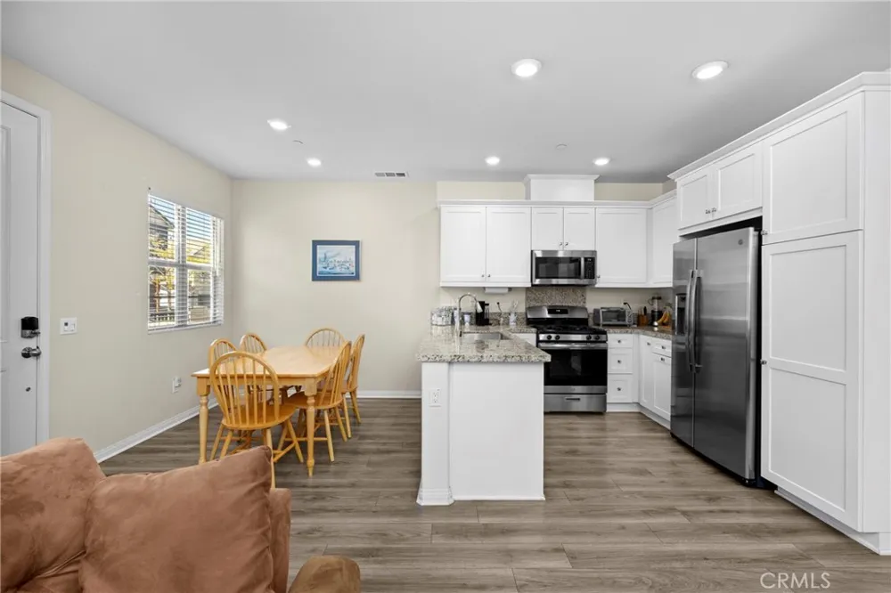 22886 Concord Saugus, CA 91350