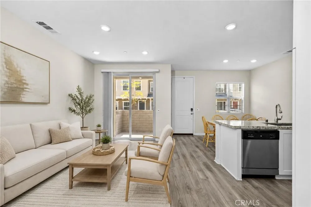 22886 Concord Saugus, CA 91350