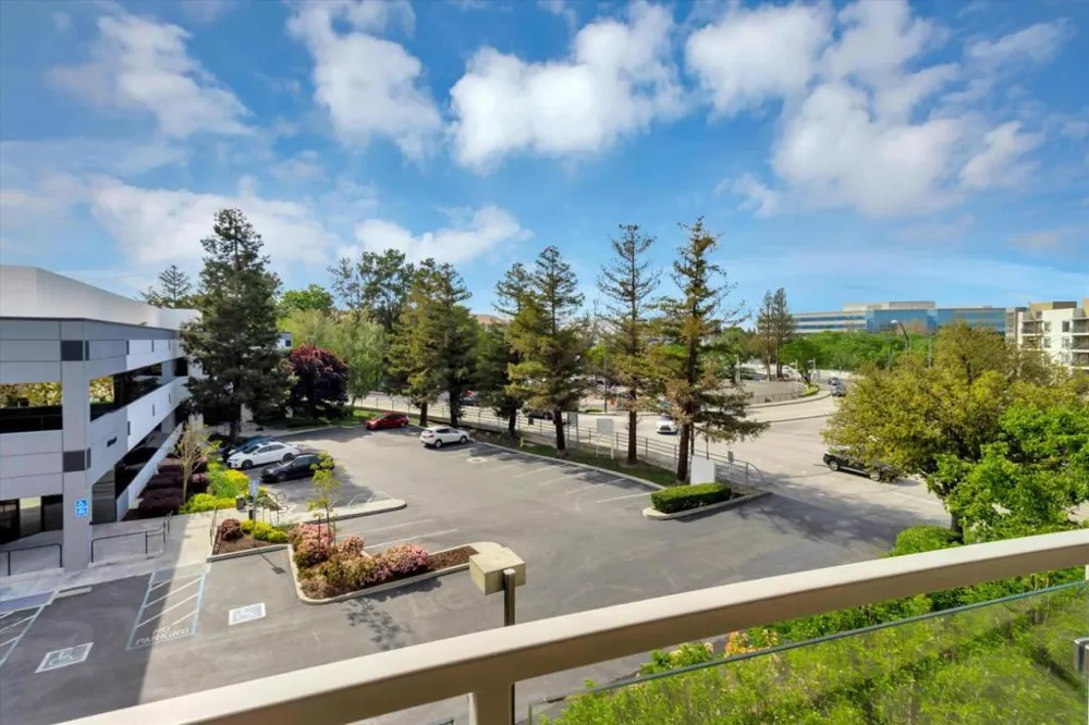 912 Campisi Way #311 Campbell, CA 95008