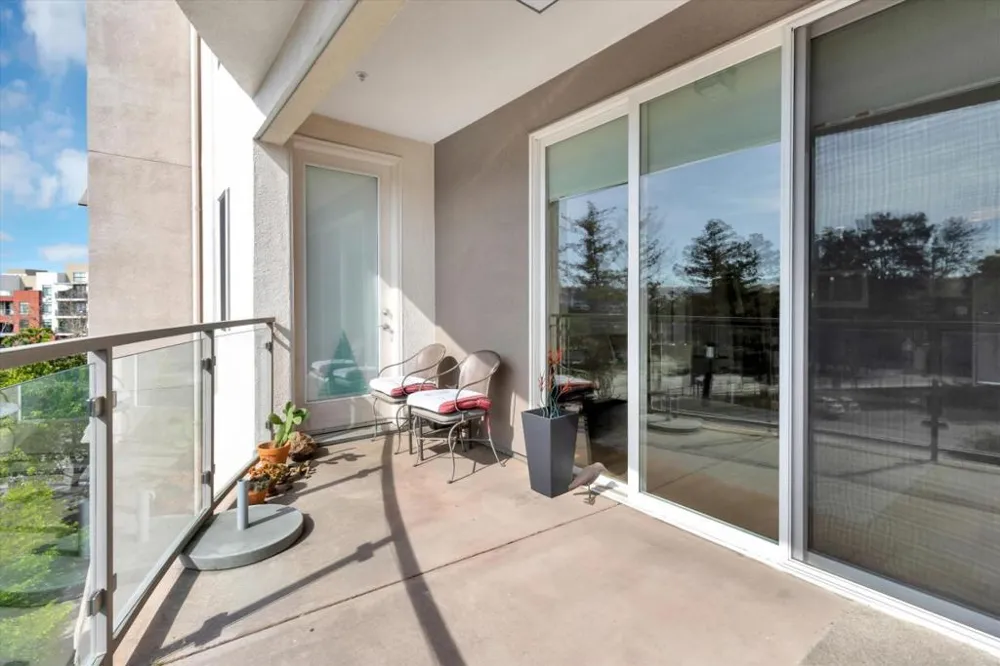 912 Campisi Way #311 Campbell, CA 95008