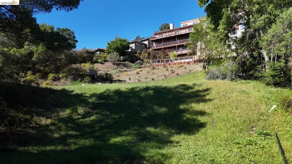 7135 Buckingham Blvd. Berkeley, CA 94705