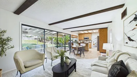 24187 Avenida Crescenta