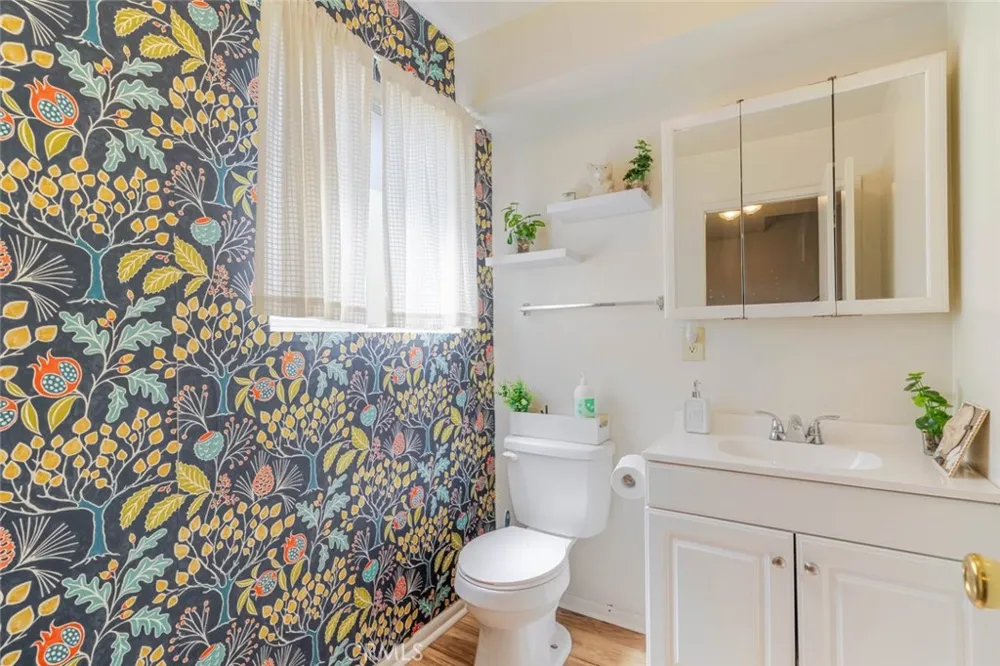 12422 Clearglen Avenue Whittier, CA 90604