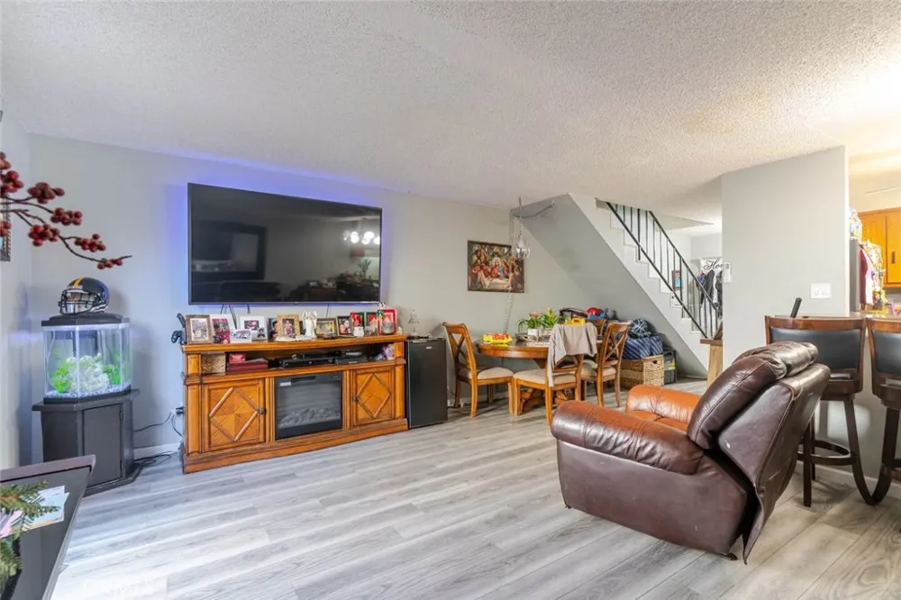 12422 Clearglen Avenue Whittier, CA 90604