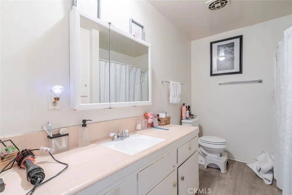 12422 Clearglen Avenue Whittier, CA 90604