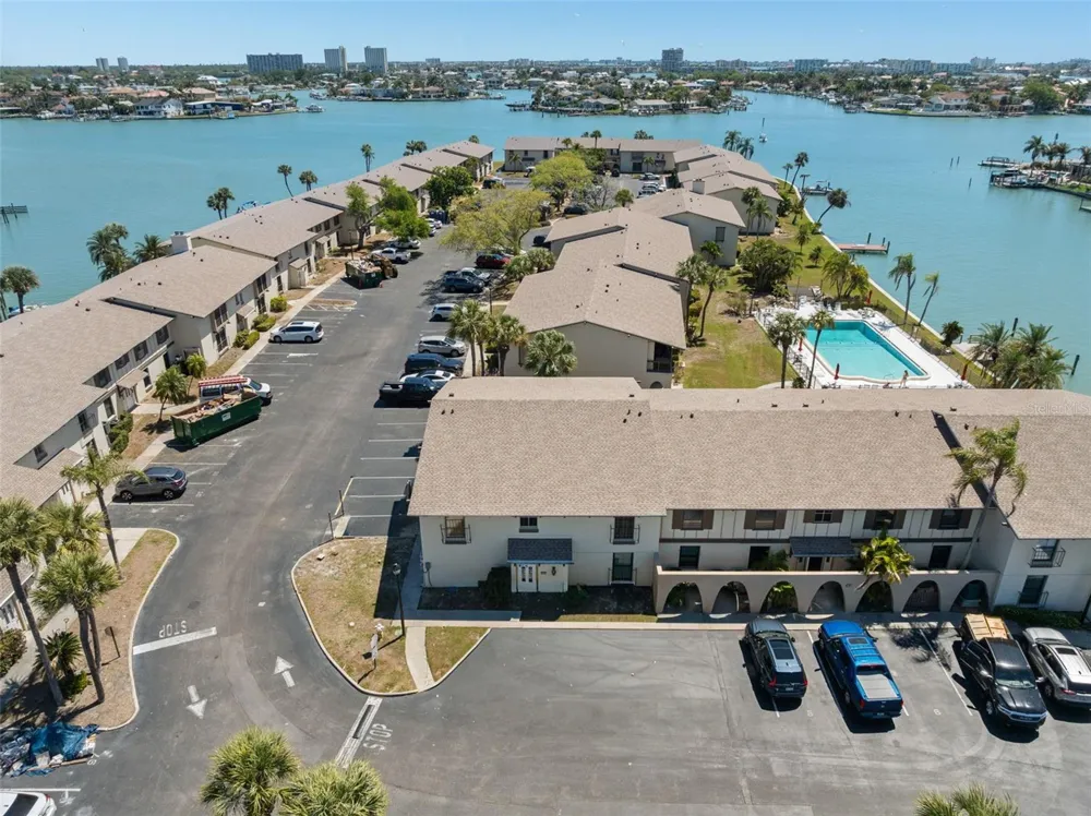 505 PLAZA SEVILLE COURT #11 Treasure Island, FL 33706