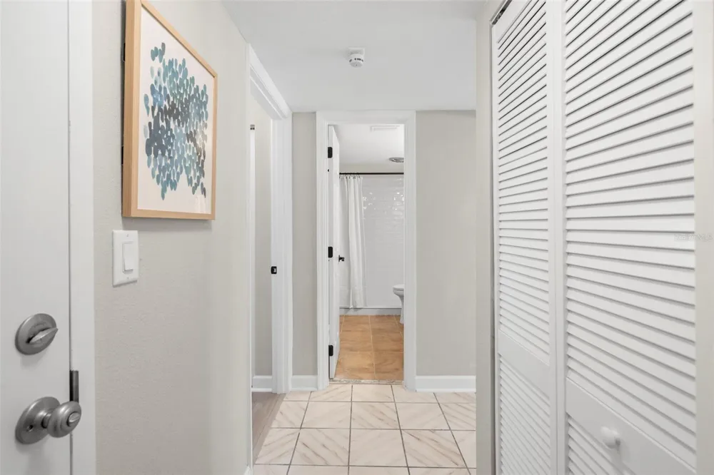 505 PLAZA SEVILLE COURT #11 Treasure Island, FL 33706