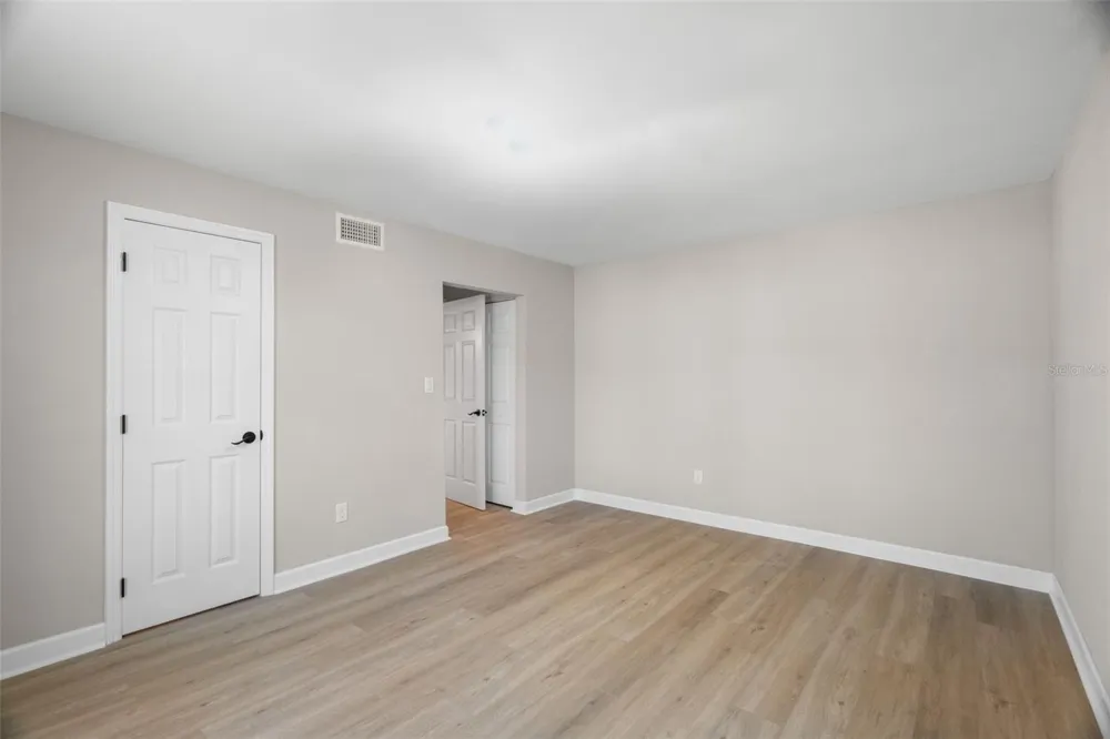 505 PLAZA SEVILLE COURT #11 Treasure Island, FL 33706